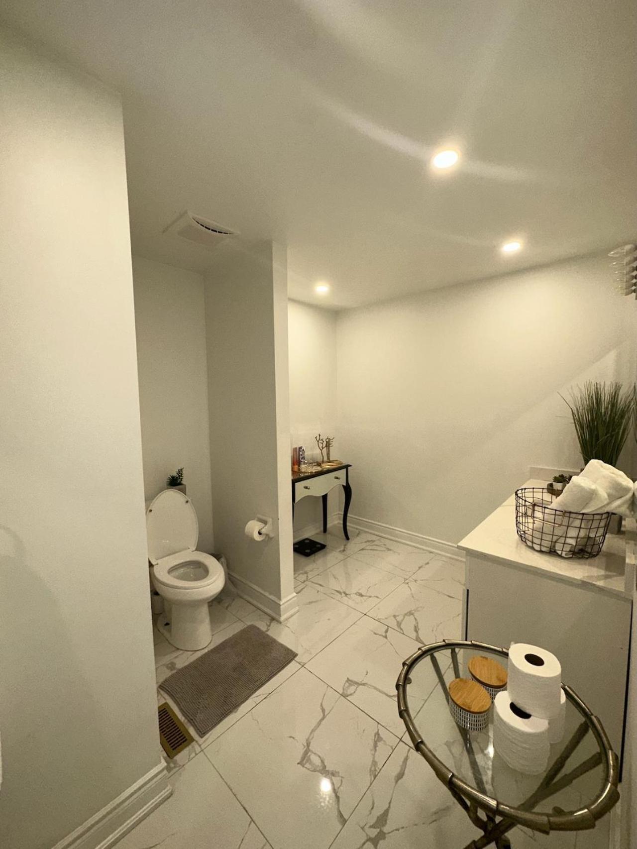 Luxury Home In Toronto 密西沙加 外观 照片