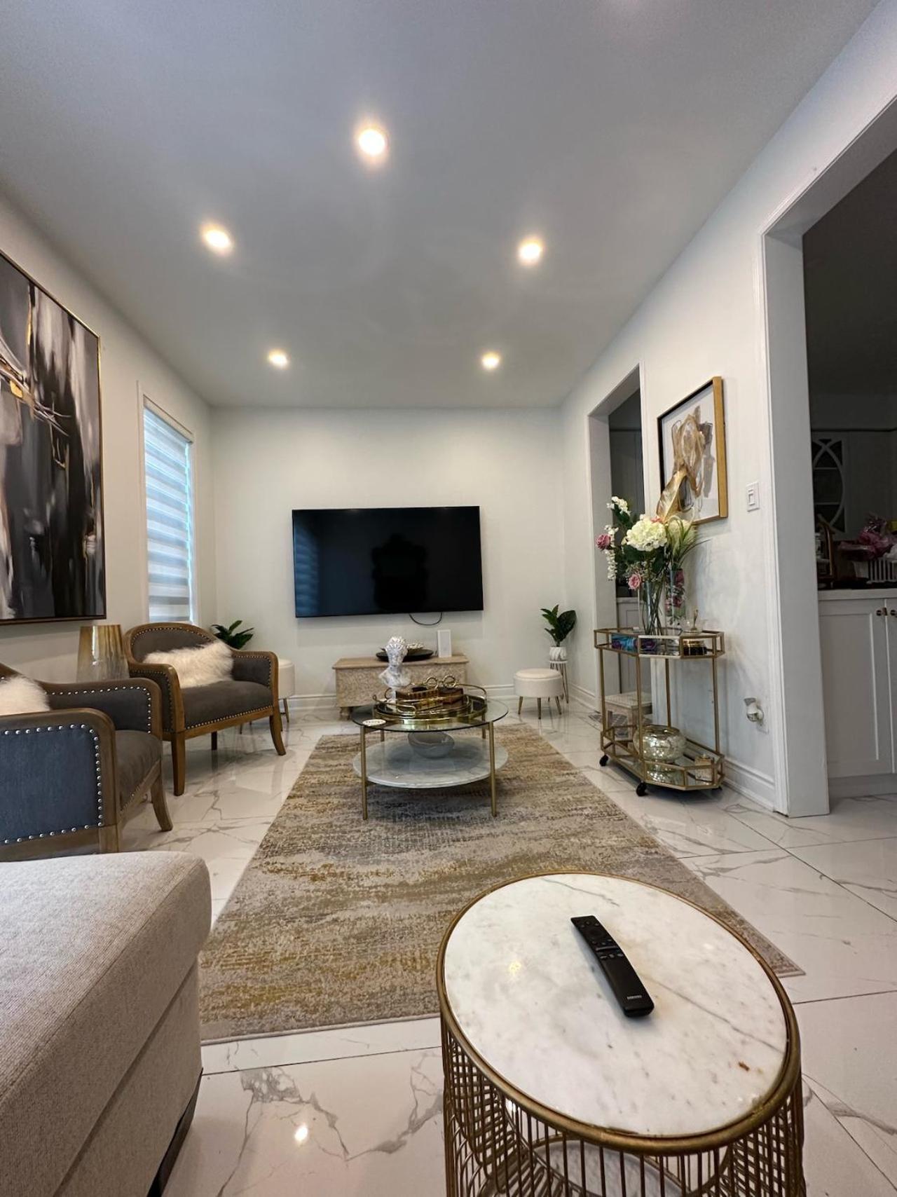 Luxury Home In Toronto 密西沙加 外观 照片