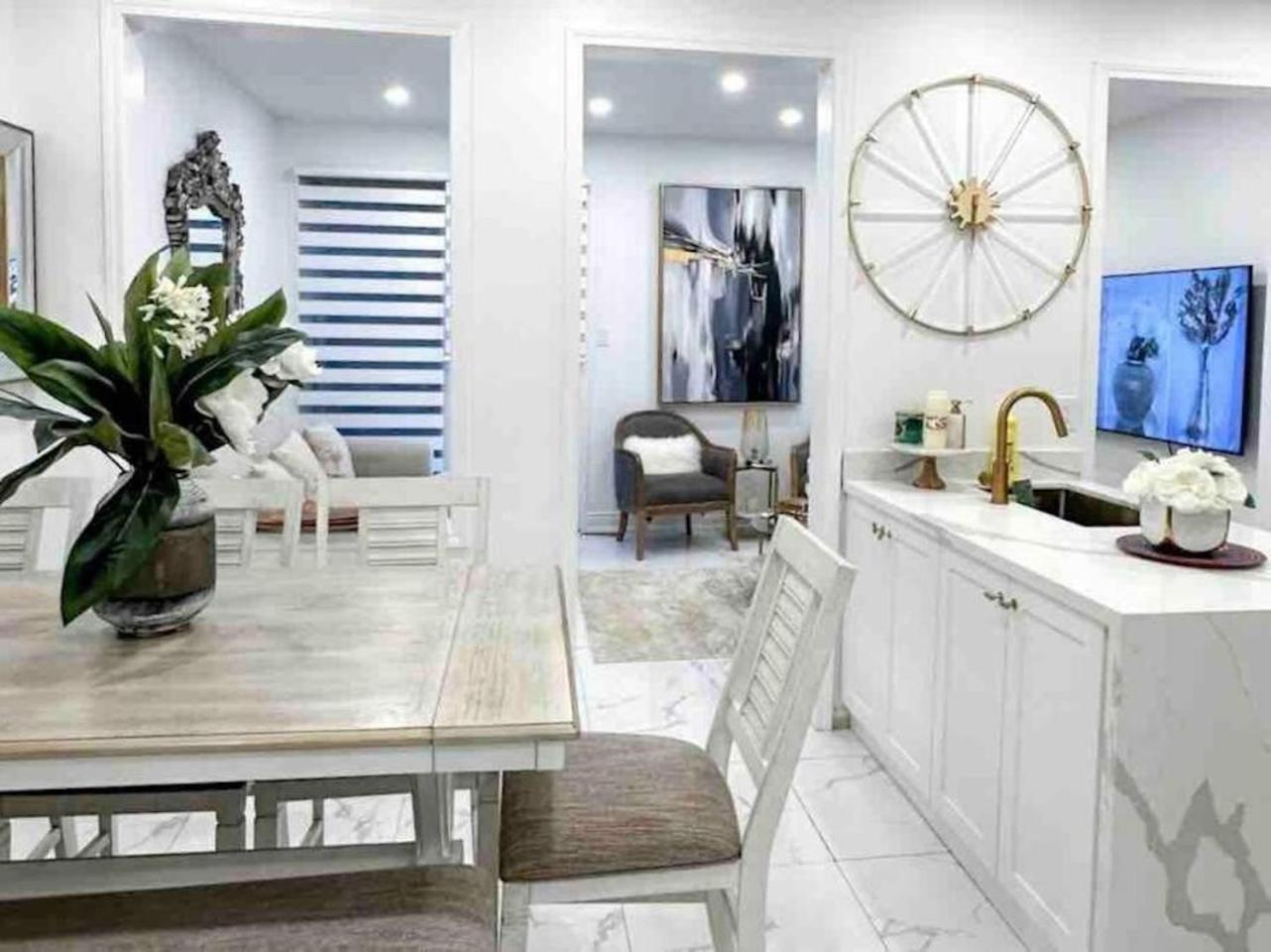 Luxury Home In Toronto 密西沙加 外观 照片