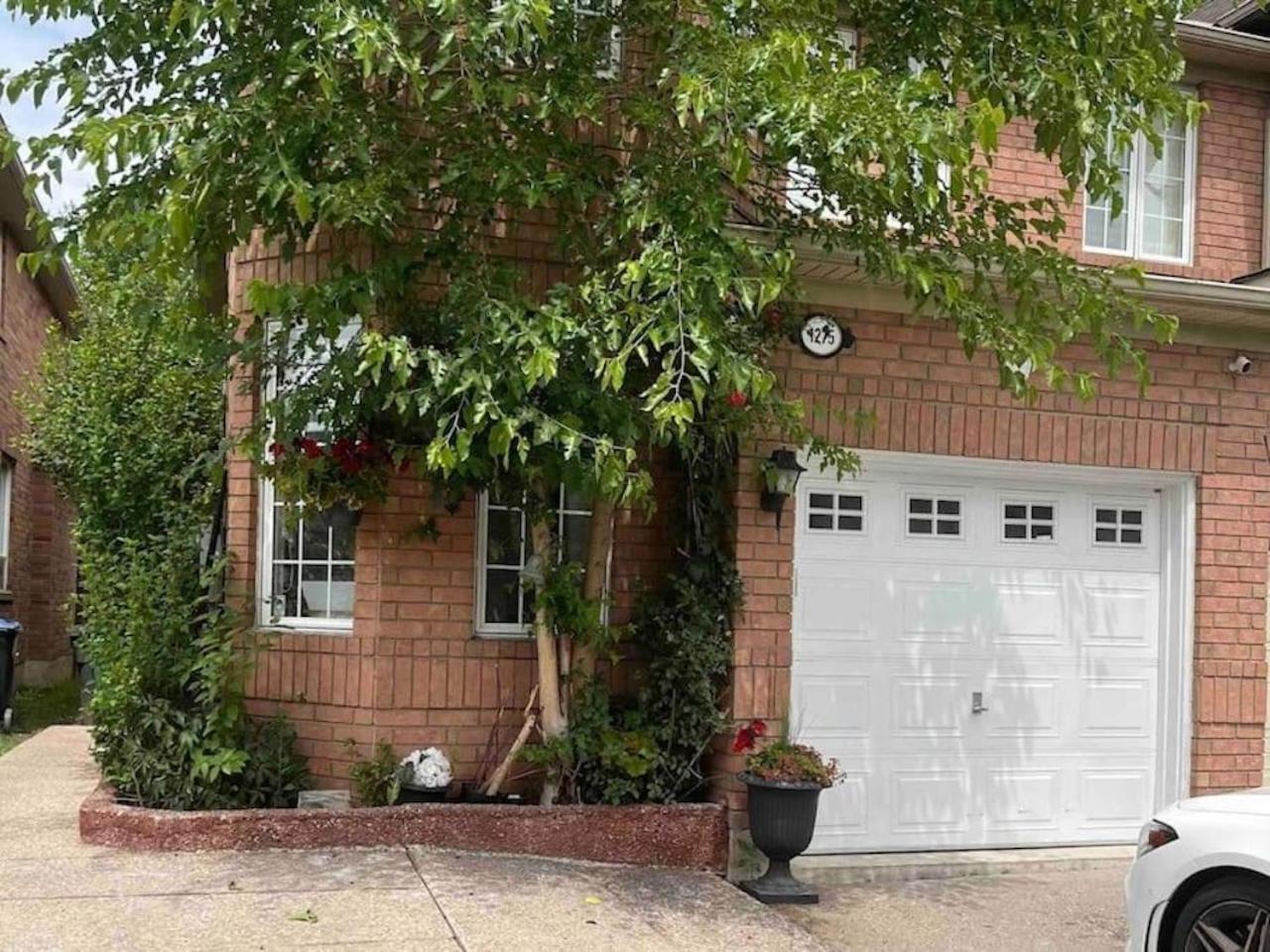 Luxury Home In Toronto 密西沙加 外观 照片