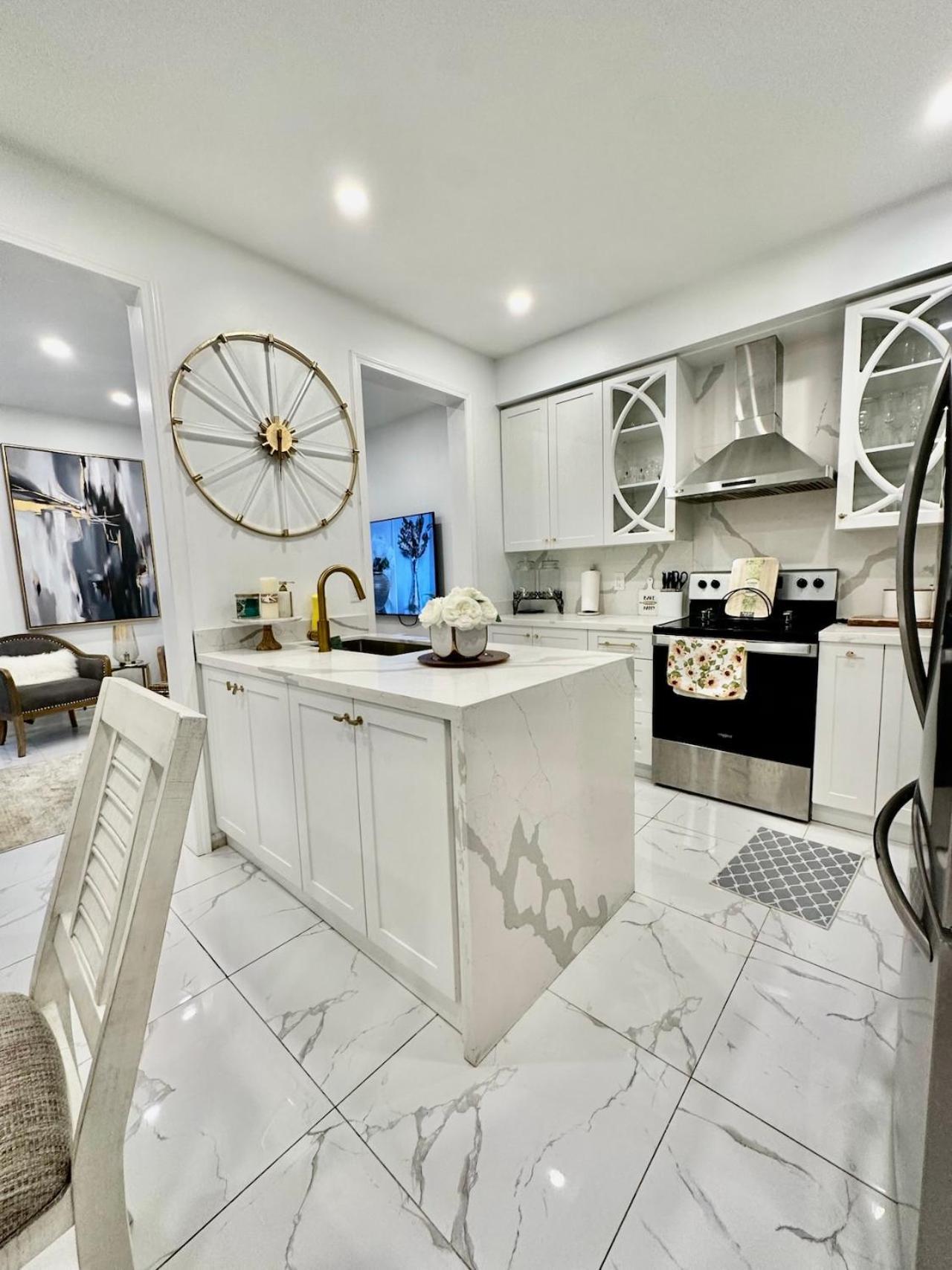 Luxury Home In Toronto 密西沙加 外观 照片