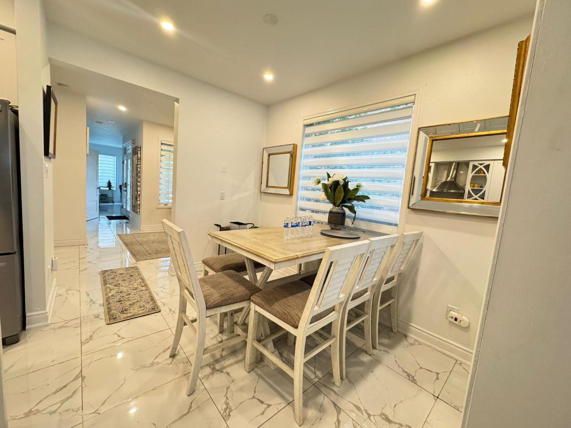Luxury Home In Toronto 密西沙加 外观 照片